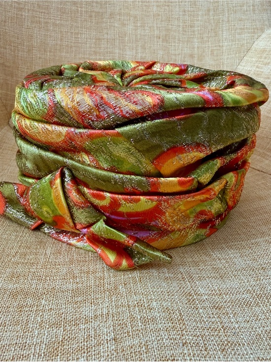 Eaton’s Accessories - Vintage 1960s Metallic Silk Brocade Turban Psychedelic Floral Draped Pillbox Hat